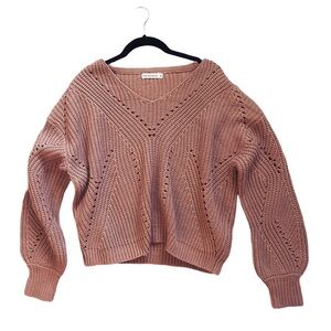 Mauve/Dusty Pink V-Neck Cropped Sweater with Lacy Knit Pattern